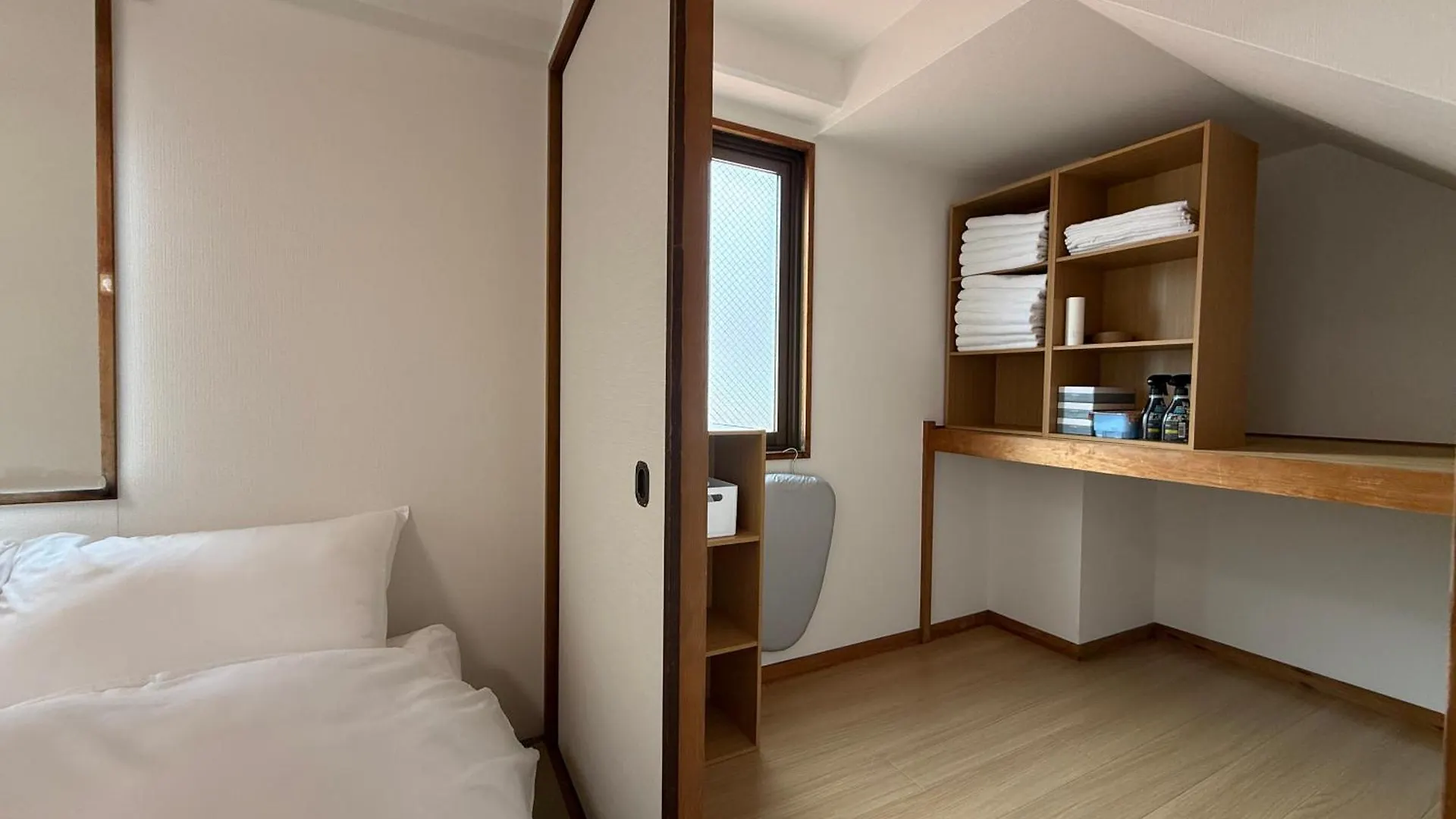 Residence Yu - Quiet & Cozy Apartments Steps From City Center 히로시마