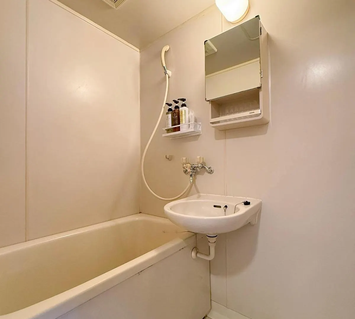 Residence Yu - Quiet & Cozy Apartments Steps From City Center Hiroshima